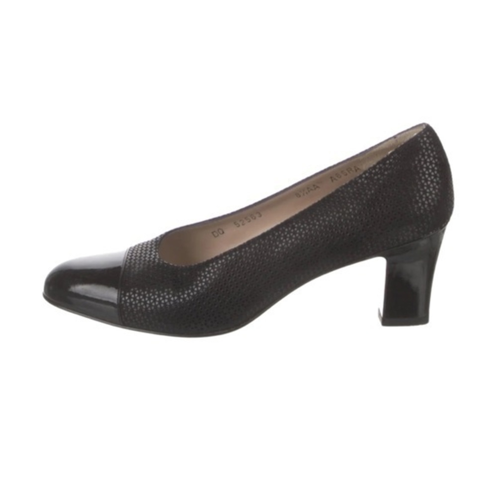Salvatore Ferragamo Black Textured Leather Cap-Toe Pumps